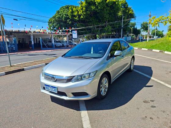 HONDA CIVIC 1.8 LXS 16V FLEX 4P MANUAL